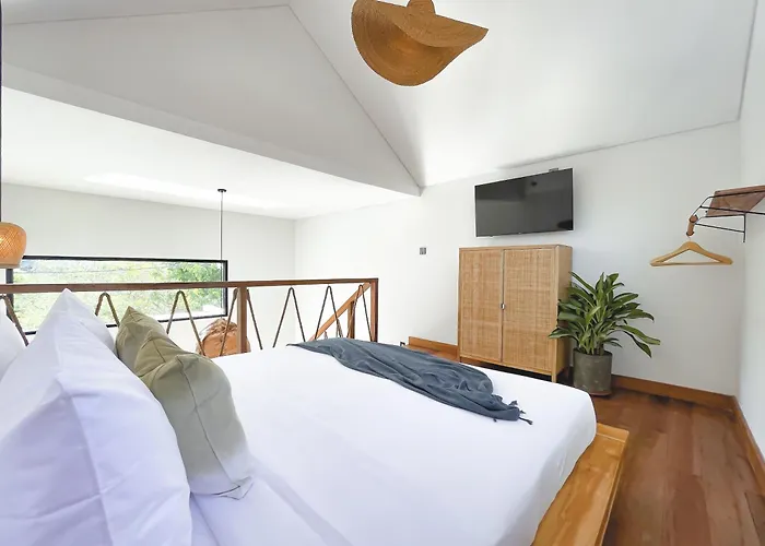Cari Surf Camp & Studio's Hotel 3*