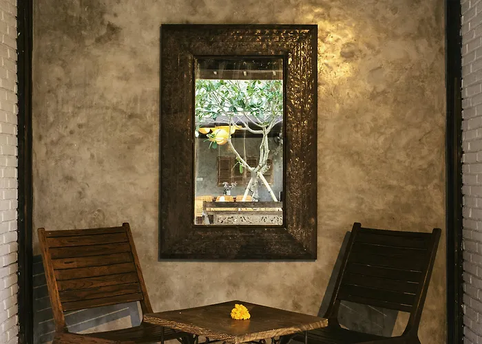 Cari Surf Camp & Studio's 3* Uluwatu (Bali)
