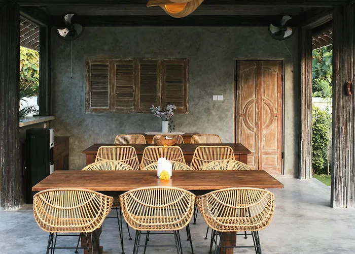 Cari Surf Camp & Studio's 3*