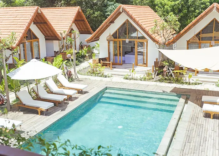 Cari Surf Camp & Studio's