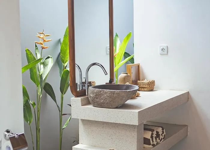 Hotel Cari Surf Camp & Studio's Uluwatu (Bali)