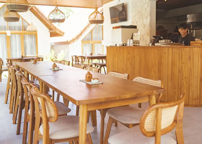 Hotel Cari Surf Camp & Studio's 3*