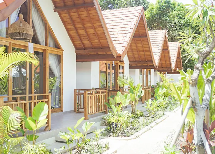 Cari Surf Camp & Studio's 3*